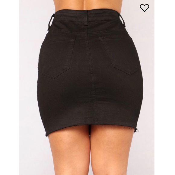 Black, high waisted zip detail skirt - Picture 2 of 4